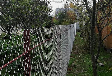 Заборы из сетки - рабица